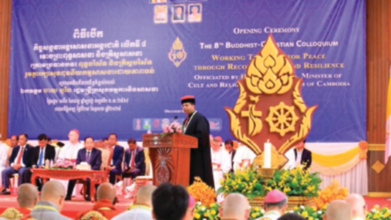  8 e  Colloque bouddhiste-chrétien  au Cambodge  FRA-007